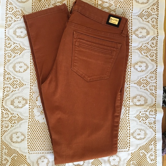*SOLD!* Skinny Burnt Sienna Jegging - Picture 3 of 6